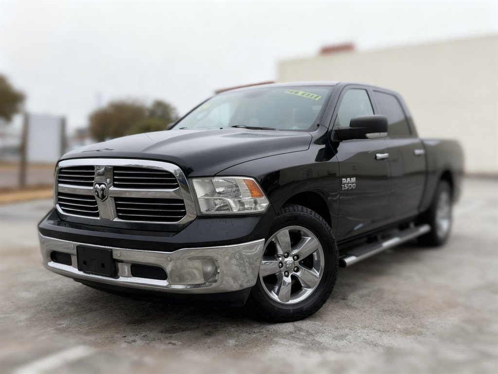 2014 RAM 1500 SLT Crew Cab's photo