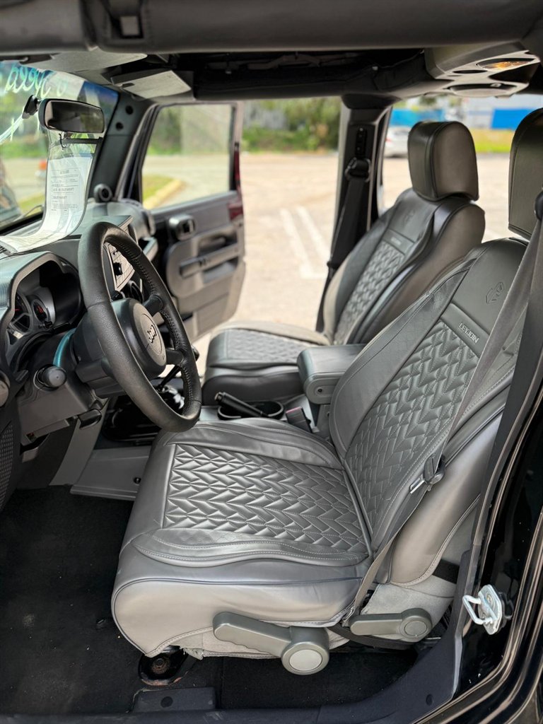 2007 Jeep Wrangler Unlimited Sahara - Photo 9